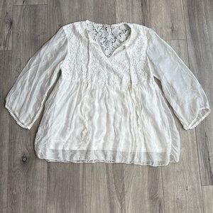 𝅺Bellambia Italian silk and lace bohemian bell sleeve crochet blouse med